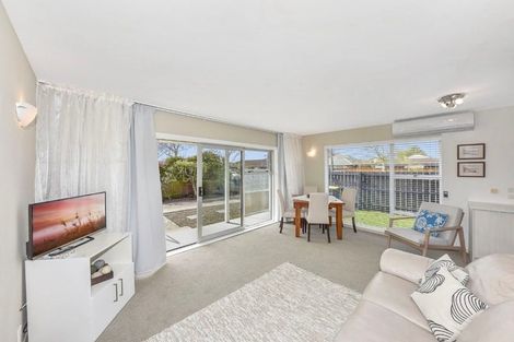 Photo of property in 1/23 Crofton Road, Harewood, Christchurch, 8051