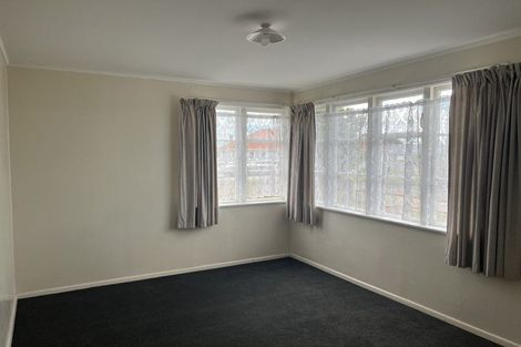 Photo of property in 13 Goldsmith Crescent, Levin, 5510