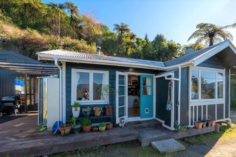 Photo of property in 242 Spencer Road, Lake Tarawera, Rotorua, 3076