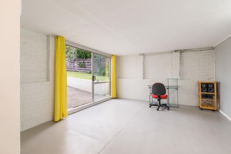 Photo of property in 11 Gregory Place, Mount Roskill, Auckland, 1041