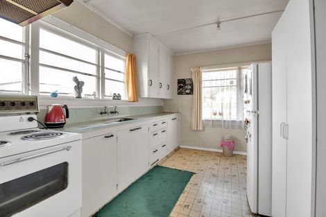 Photo of property in 12 Mary Street, Waimate, 7924