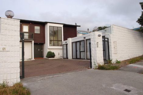 Photo of property in 9 Rangitane Street, Maupuia, Wellington, 6022