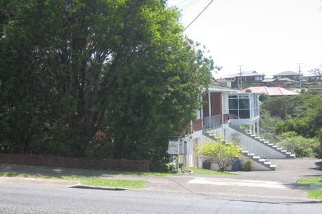 Photo of property in 3/81 Raleigh Road, Northcote, Auckland, 0627
