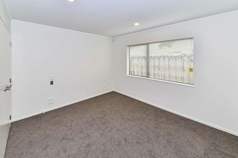 Photo of property in 2/35 Avis Avenue, Papatoetoe, Auckland, 2025