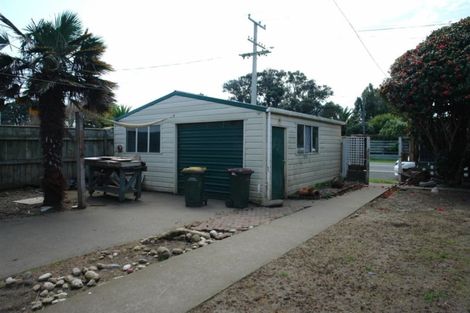 Photo of property in 191 Egmont Street, Patea, 4520