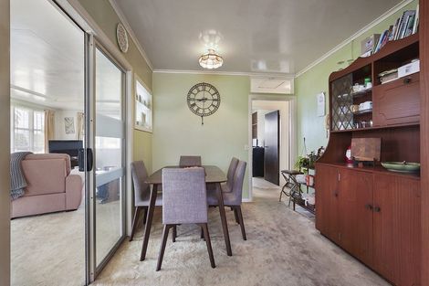 Photo of property in 82 Grandview Road, Nawton, Hamilton, 3200