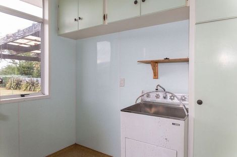 Photo of property in 17 Miller Street, Dannevirke, 4930