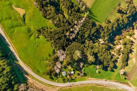 Photo of property in 774 Whatatutu Road, Te Karaka, 4094