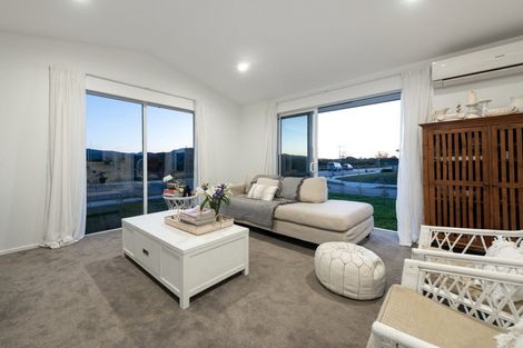 Photo of property in 35 El Questro Drive, Papamoa, 3118