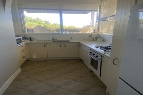 Photo of property in 4/140 Calliope Road, Stanley Point, Auckland, 0624