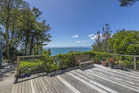 Photo of property in 177 Kawakawa Bay Coast Road, Kawakawa Bay, Papakura, 2585