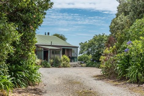 Photo of property in 176 Te Hapua Road, Te Horo, Otaki, 5581