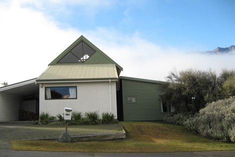 Photo of property in 15b Remarkables Crescent, Frankton, Queenstown, 9300