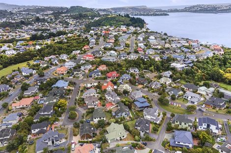 Photo of property in 20 Lanyon Place, Whitby, Porirua, 5024