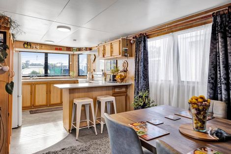 Photo of property in 13 Hickey Place, Opunake, 4616