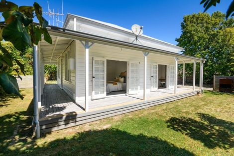 Photo of property in 31 Dunk Place, Milson, Palmerston North, 4414