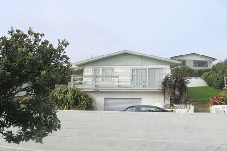 Photo of property in 129 Conclusion Street, Ascot Park, Porirua, 5024