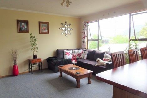 Photo of property in 2 Coakley Street, Blaketown, Greymouth, 7805