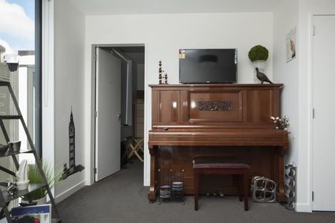 Photo of property in Nouvo Apartments, 21 Rugby Street, Mount Cook, Wellington, 6021