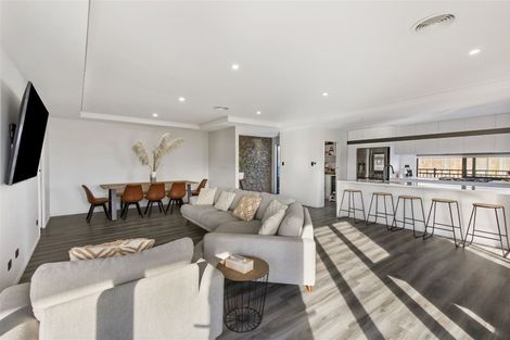 Photo of property in 8 Whitburn Avenue, Halswell, Christchurch, 8025