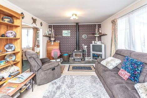 Photo of property in 87 Manuka Street, Castlecliff, Whanganui, 4501