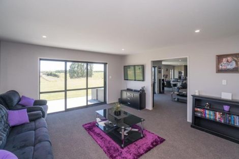 Photo of property in 272 Austin Road, Normanby, Hawera, 4673