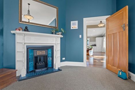 Photo of property in 260-262 High Street North, Carterton, 5713