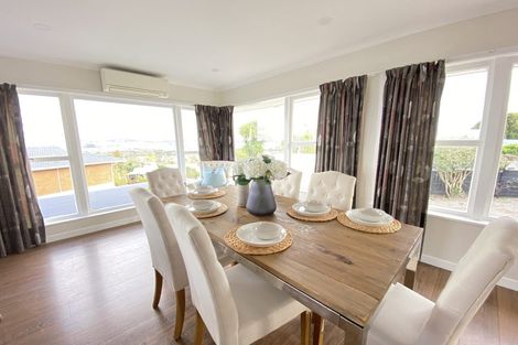 Photo of property in 14 Parkview Place, Pakuranga, Auckland, 2010