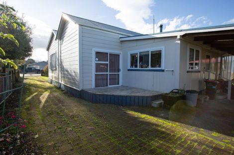 Photo of property in 48 Burns Street, Dannevirke, 4930