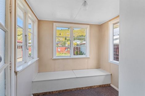 Photo of property in 19 Van Asch Street, Sumner, Christchurch, 8081