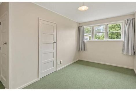 Photo of property in 6 Renfrew Street, Upper Riccarton, Christchurch, 8041