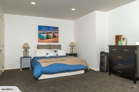 Photo of property in 2/25 Churchill Road, Murrays Bay, Auckland, 0630