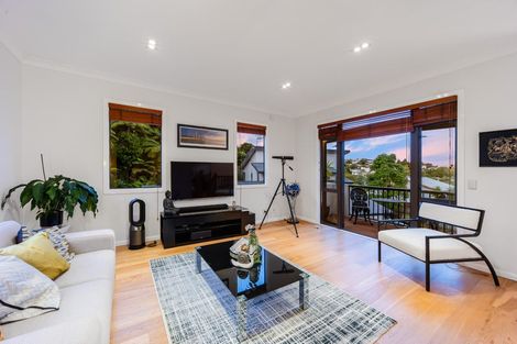 Photo of property in 36 Woodridge Avenue, Northcross, Auckland, 0630