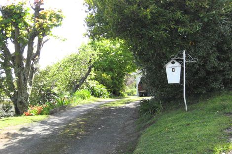 Photo of property in 1 Thompson Terrace, Toi Toi, Nelson, 7010