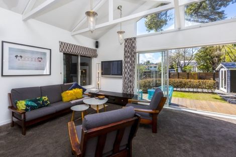 Photo of property in 54 Whitemans Road, Silverstream, Upper Hutt, 5019