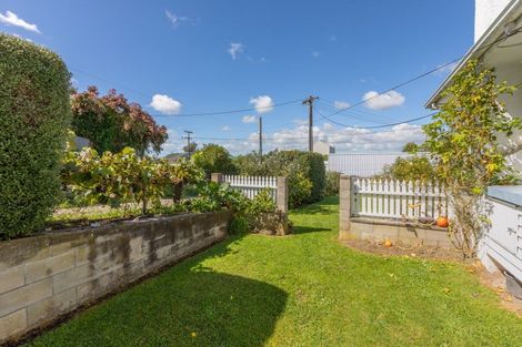 Photo of property in 36 Waverley Street, Waipawa, 4210