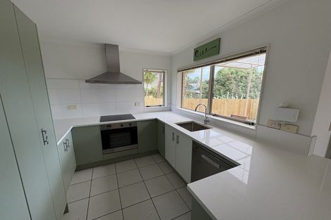 Photo of property in 5a Ocean View Road, Hillcrest, Auckland, 0627