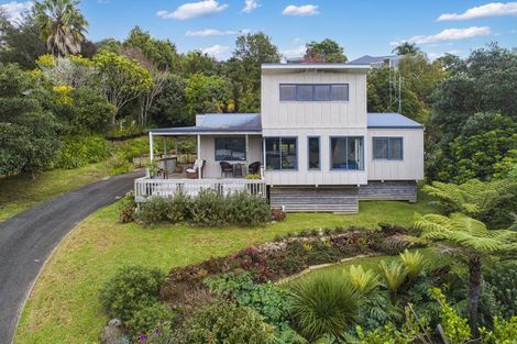Photo of property in 26 Beach Road, Onerahi, Whangarei, 0110