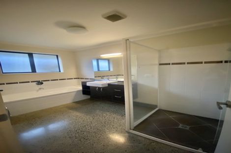 Photo of property in 165a Oraha Road, Kumeu, 0892