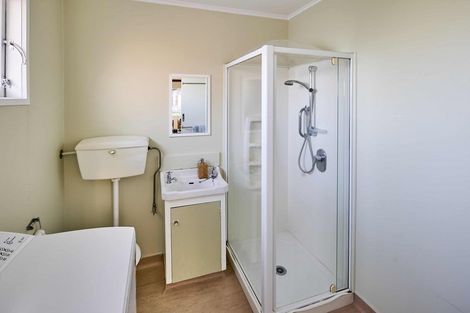 Photo of property in 2/16 Rolleston Street, Mount Cook, Wellington, 6021