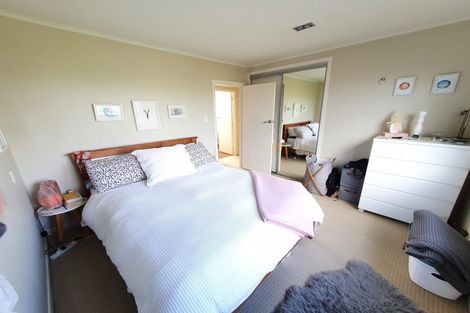 Photo of property in 10 Kororo Street, Northcote, Auckland, 0627