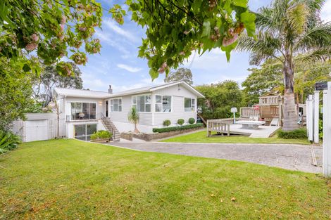 Photo of property in 11 Gregory Place, Mount Roskill, Auckland, 1041