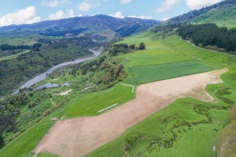 Photo of property in 1 Takapari Road, Pohangina, Ashhurst, 4884