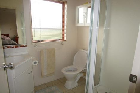 Photo of property in 120 Dominion Road, Papakura, 2110