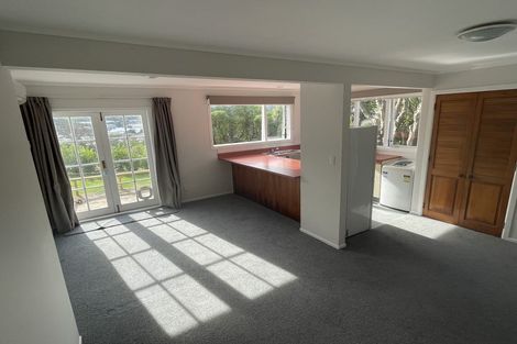 Photo of property in 15 Townsend Road, Miramar, Wellington, 6022
