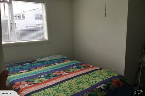 Photo of property in 1 First Avenue, Urenui, 4377