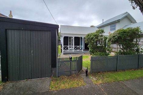 Photo of property in 23 Richmond Street, Fitzroy, New Plymouth, 4312