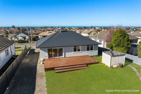 Photo of property in 16 Mclean Street, Oamaru North, Oamaru, 9400