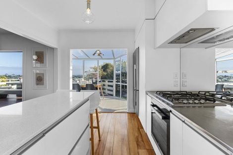 Photo of property in 49 Queens Road, Glen Avon, New Plymouth, 4312