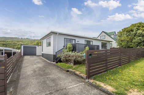 Photo of property in 41 Nassau Avenue, Grenada North, Wellington, 5028